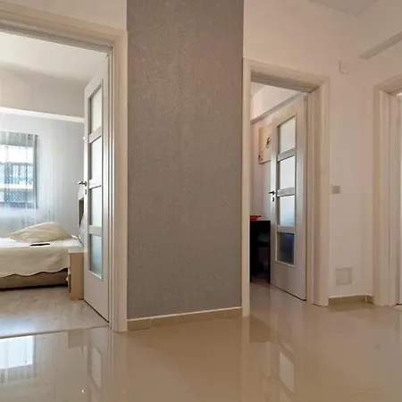 Alessia Apartament
